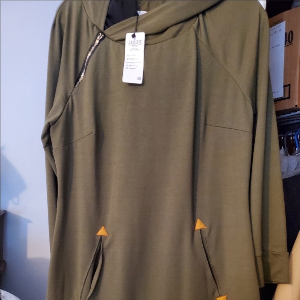 NWT sweatshirt dress olive